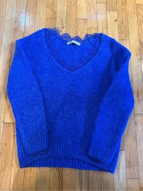 Zara Royal Blue V-Neck Lace-Trim Sweater #764